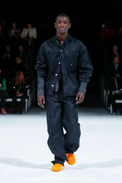 Look 43
